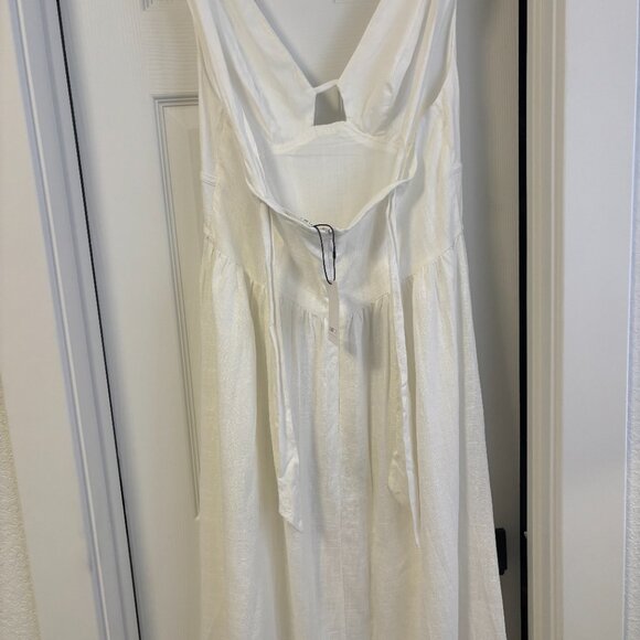 Amalie The Label - Chamika Linen Blend Bustier Double Tie Back Midi Dress - Picture 6 of 7